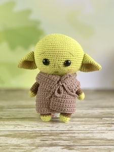 Rękodzieło - Ludek z kosmosu na szydełku