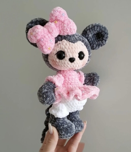 Rękodzieło - mysz wykonana szydełkiem 