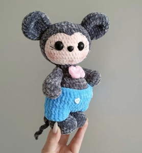 Rękodzieło - mysz wykonana szydełkiem