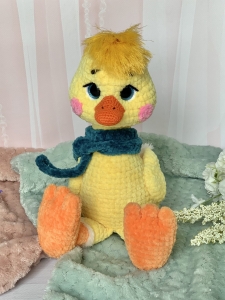 Rękodzieło - kaczka wykonana szydełkiem