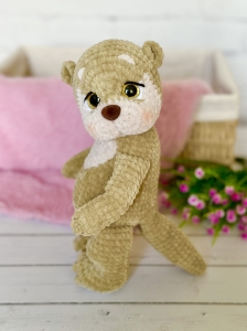 Rękodzieło - wydra wykonana szydełkiem
