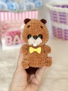 Rękodzieło - bóbr brelok/zawieszka wykonana szydełkiem