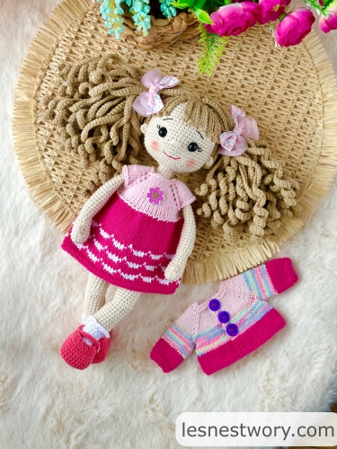 lalka szydełkowa, ręcznie robiona lalka, lalka handmade, lalka amigurumi, prezent dla dziecka rękodzieło, lalka z włóczki, personalizowana lalka szydełkowa, lalka na zamówienie, lalka robiona na szydełku, unikatowa lalka handmade