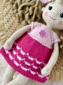 lalka szydełkowa, ręcznie robiona lalka, lalka handmade, lalka amigurumi, prezent dla dziecka rękodzieło, lalka z włóczki, personalizowana lalka szydełkowa, lalka na zamówienie, lalka robiona na szydełku, unikatowa lalka handmade