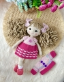 lalka szydełkowa, ręcznie robiona lalka, lalka handmade, lalka amigurumi, prezent dla dziecka rękodzieło, lalka z włóczki, personalizowana lalka szydełkowa, lalka na zamówienie, lalka robiona na szydełku, unikatowa lalka handmade