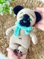 mops amigurumi, szydełkowy mops, amigurumi pies, pies na szydełku, ręcznie robiony mops, crochet pug, handmade dog toy, mops maskotka, prezent dla fana psów, szydełkowa zabawka pies