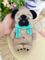 mops amigurumi, szydełkowy mops, amigurumi pies, pies na szydełku, ręcznie robiony mops, crochet pug, handmade dog toy, mops maskotka, prezent dla fana psów, szydełkowa zabawka pies