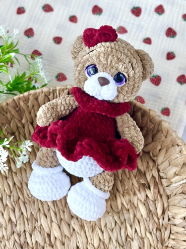 miś szydełkowy do pokoju dziecięcego, miś amigurumi handmade, prezent na baby shower ręcznie robiony, miś szydełkowy do przytulania, personalizowany miś szydełkowy, amigurumi miś, rękodzieło dla dzieci, zabawka sensoryczna