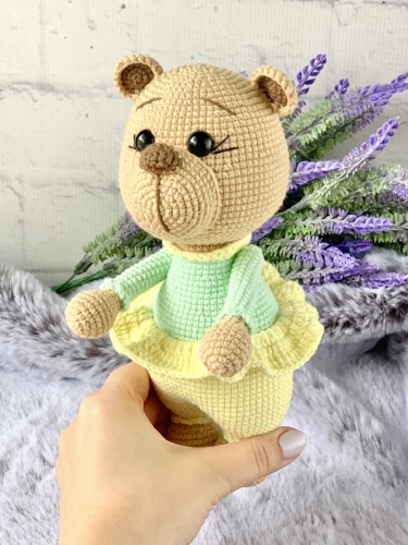 miś szydełkowy, ukochana przytulanka, ręcznie robiona maskotka, prezent od serca, miś do kochania, wyjątkowy miś, przyjaciel na zawsze, miś handmade, ciepło rękodzieła, zabawka z duszą