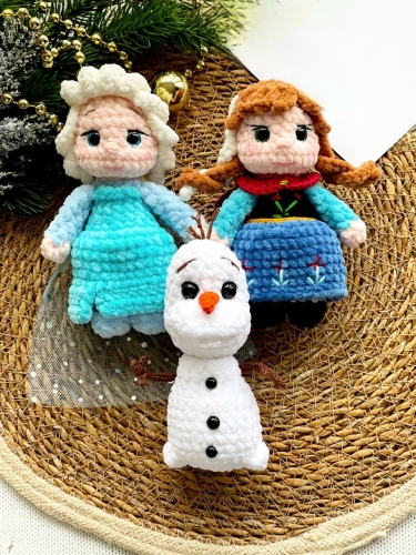 Lalka lalki amigurumi rękodzieło szydełko