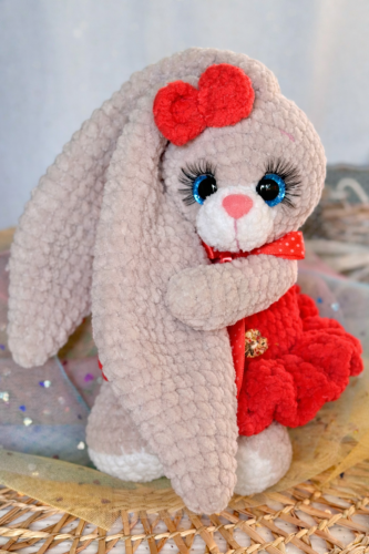 Królik króliczek przytulanka szydełku szydełko amigurumi na prezent dla dziecka