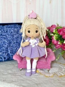 Rękodzieło - lalka wykonana szydełkiem 
